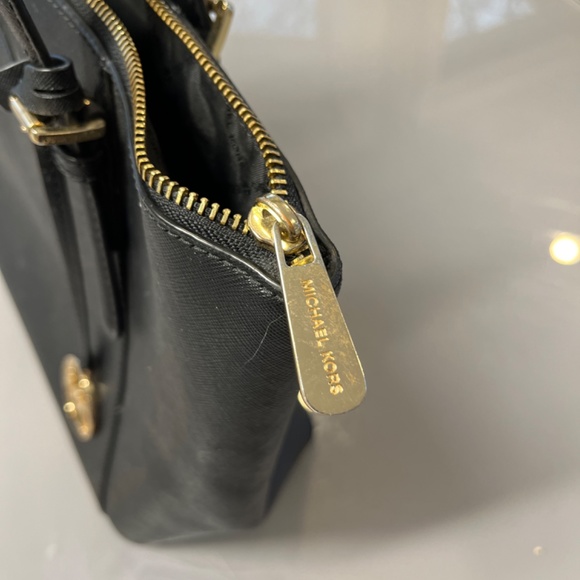 Michael Kors Ciara Black with gold zip look New - Picture 3 of 8